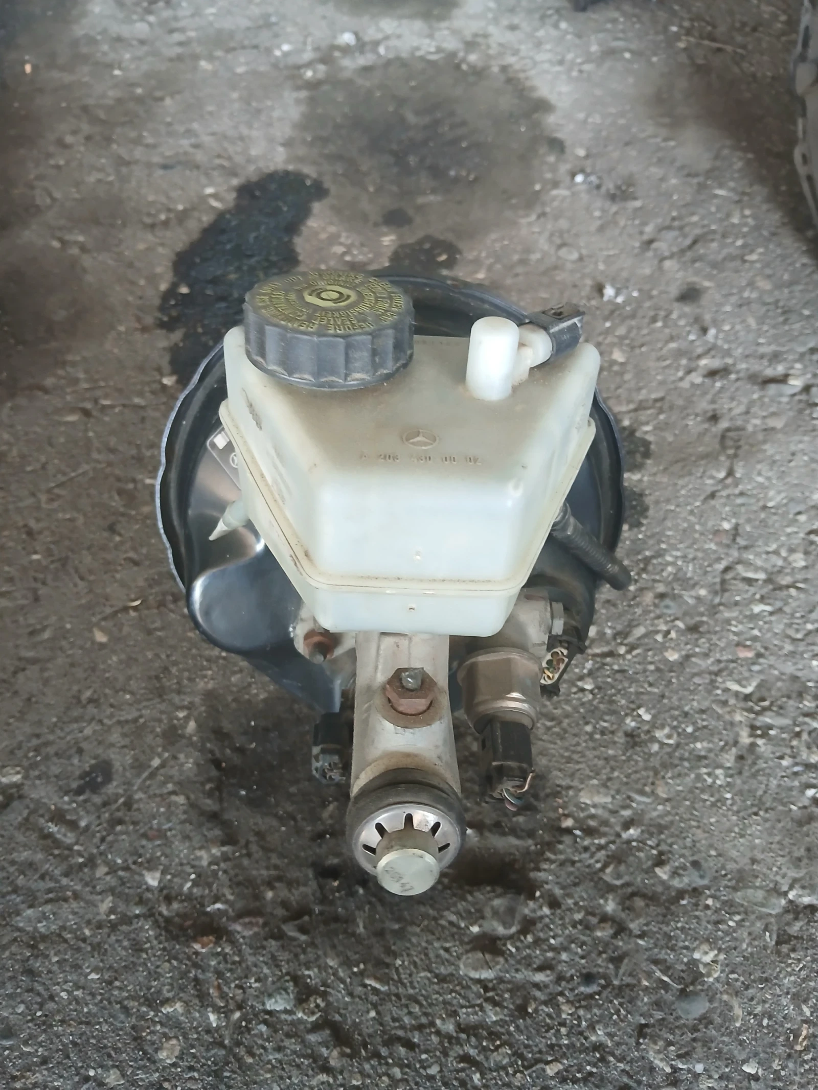 А 005 430 47 30 серво усилвател Mercedes C-Class W203
