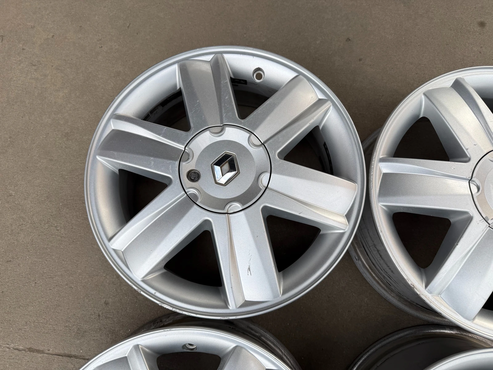 Джанти, снимка 6 - Гуми и джанти - 53870568