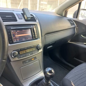 Toyota Avensis 2.0, снимка 10