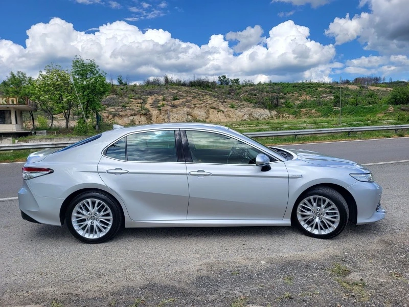 Toyota Camry 2, 5-HYBRID/Eвропейска, снимка 3 - Автомобили и джипове - 45491202