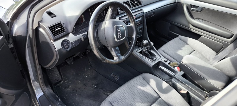 Audi A4 2.0d, снимка 8 - Автомобили и джипове - 45998829