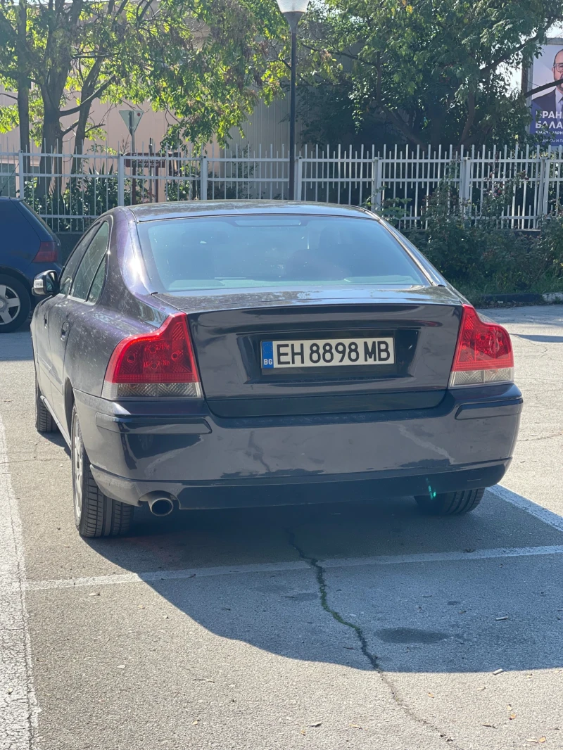 Volvo S60 D5, снимка 4 - Автомобили и джипове - 47565669