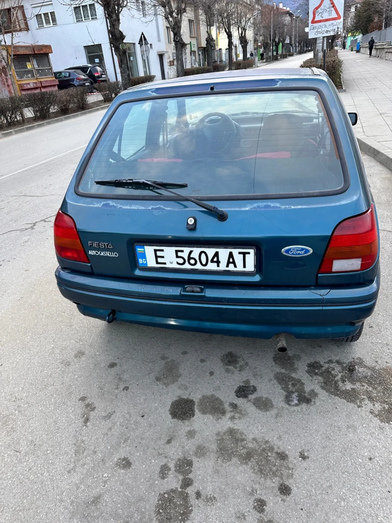 Ford Fiesta 1.3, снимка 6 - Автомобили и джипове - 49108326