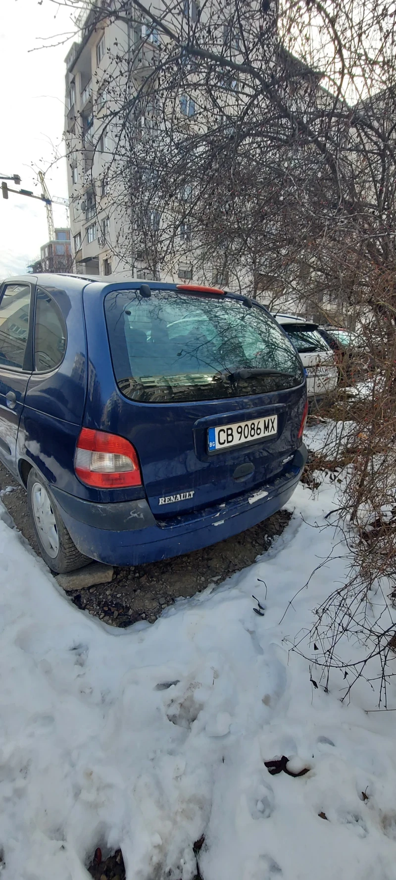 Renault Scenic 1.8 газ - бензин, снимка 4 - Автомобили и джипове - 49452807