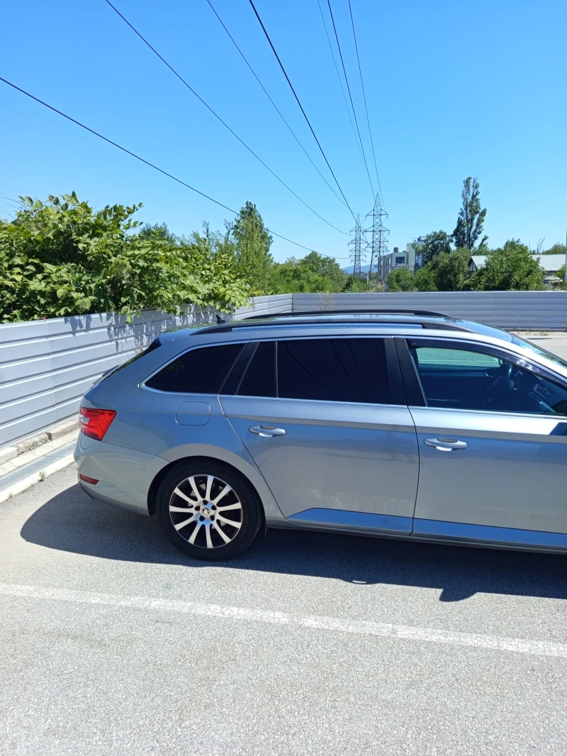 Skoda Superb, снимка 3 - Автомобили и джипове - 52394244