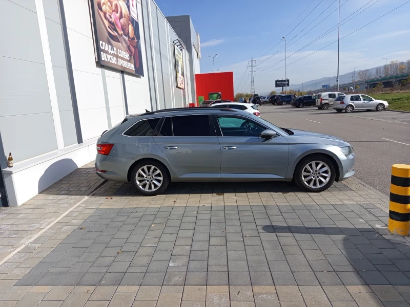 Skoda Superb, снимка 10 - Автомобили и джипове - 52394244