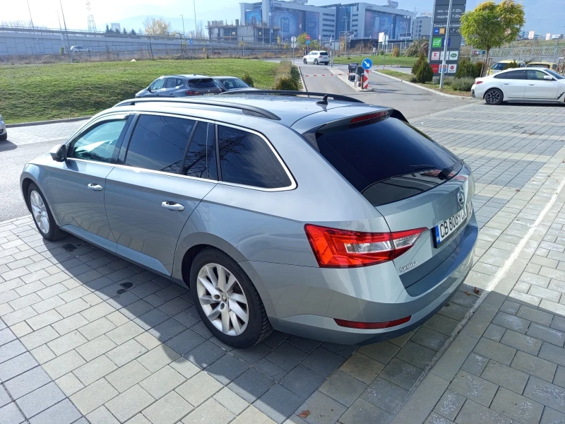 Skoda Superb, снимка 11 - Автомобили и джипове - 52394244