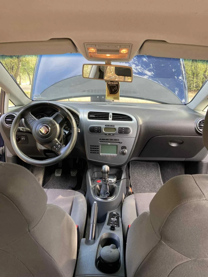 Seat Leon 1.6, снимка 8 - Автомобили и джипове - 52596956