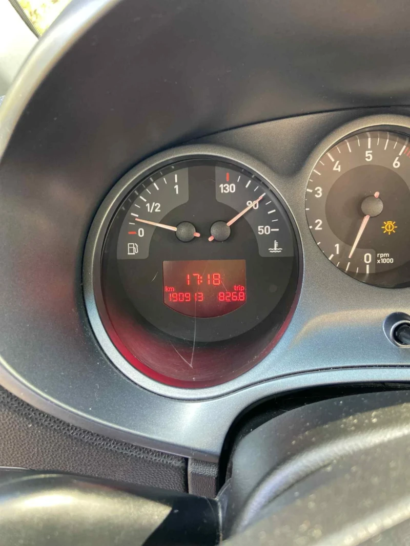 Seat Leon 1.6, снимка 10 - Автомобили и джипове - 52596956