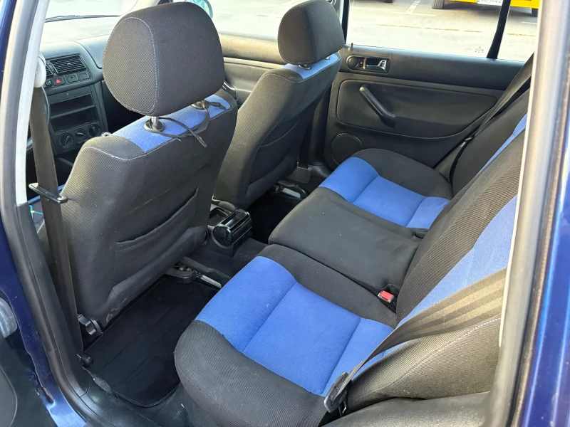 VW Golf КОМБИ, снимка 6 - Автомобили и джипове - 52657009