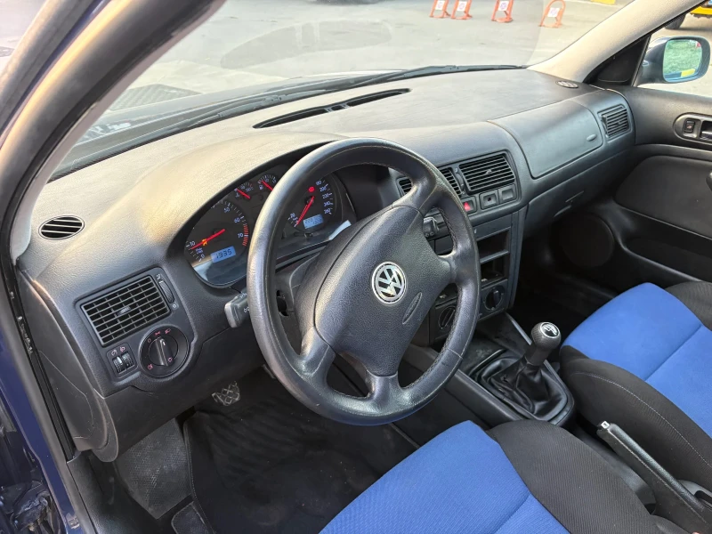 VW Golf КОМБИ, снимка 8 - Автомобили и джипове - 52657009