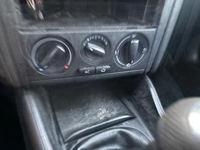 VW Golf КОМБИ, снимка 10 - Автомобили и джипове - 52657009