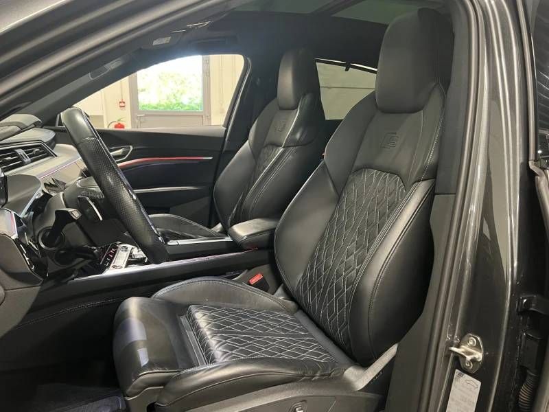 Audi E-Tron 95 kWh S Line 503 hp, снимка 9 - Автомобили и джипове - 52390442
