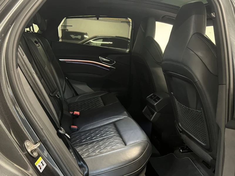 Audi E-Tron 95 kWh S Line 503 hp, снимка 8 - Автомобили и джипове - 52390442