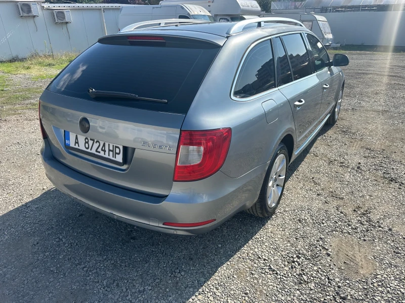 Skoda Superb Комби, снимка 3 - Автомобили и джипове - 52507468