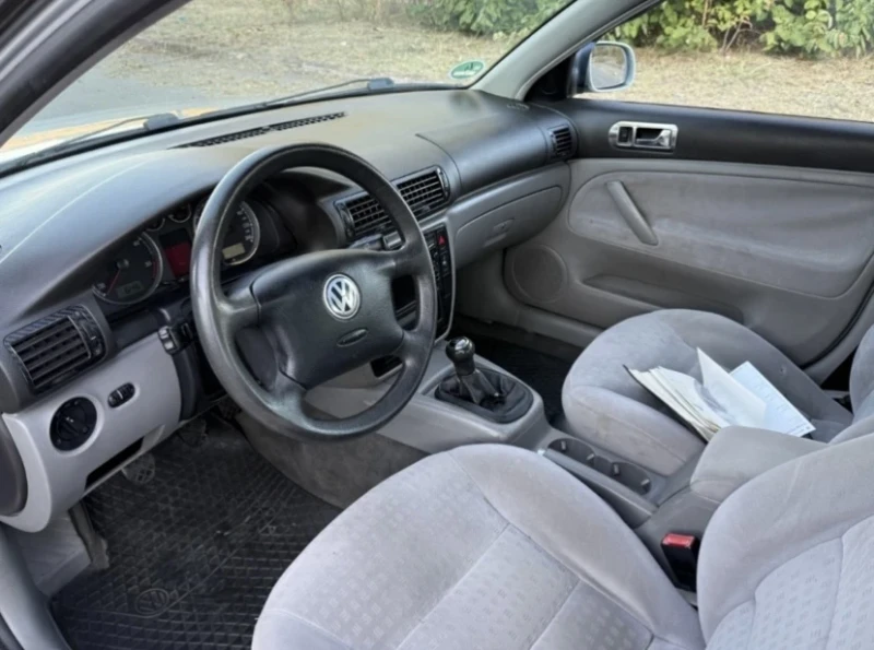 VW Passat 1.9TDI, снимка 11 - Автомобили и джипове - 52838557