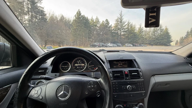 Mercedes-Benz C 220, снимка 17 - Автомобили и джипове - 52839082