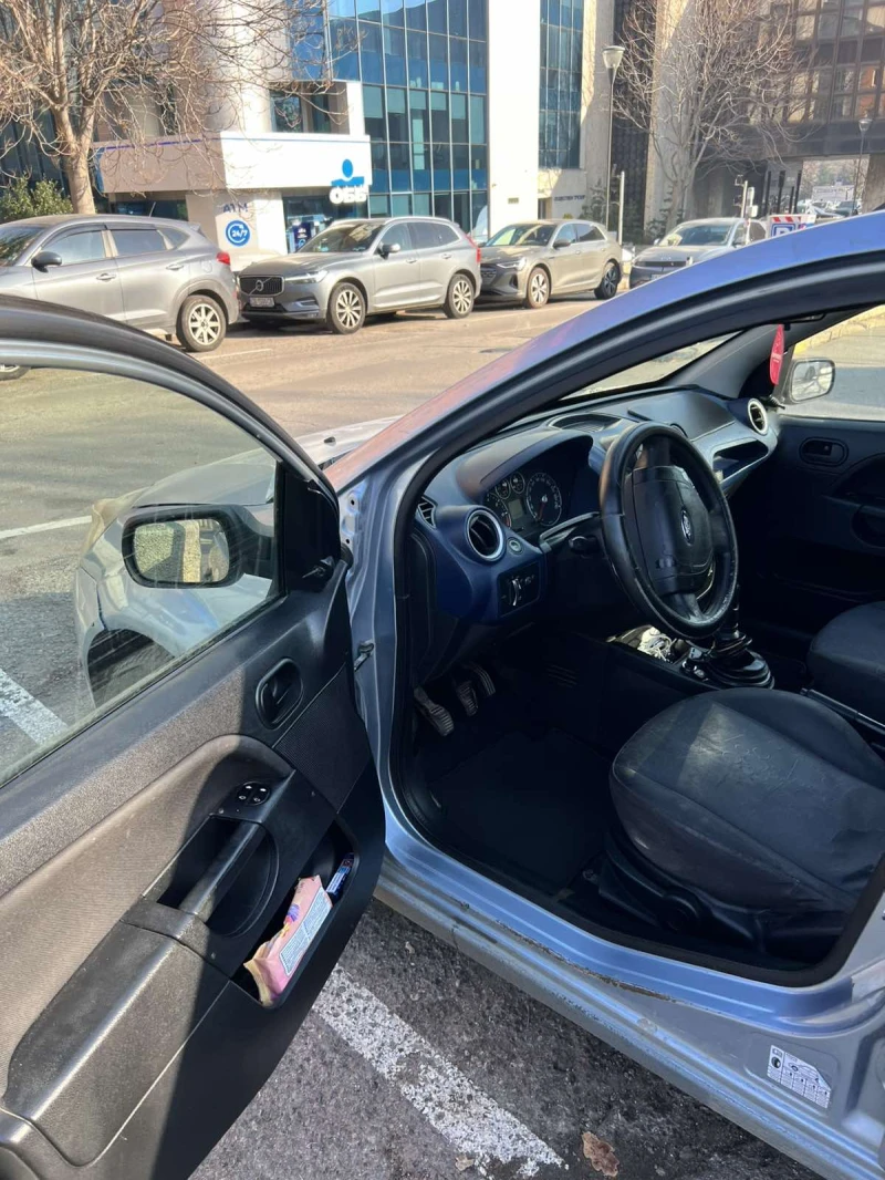Ford Fiesta, снимка 8 - Автомобили и джипове - 52848593