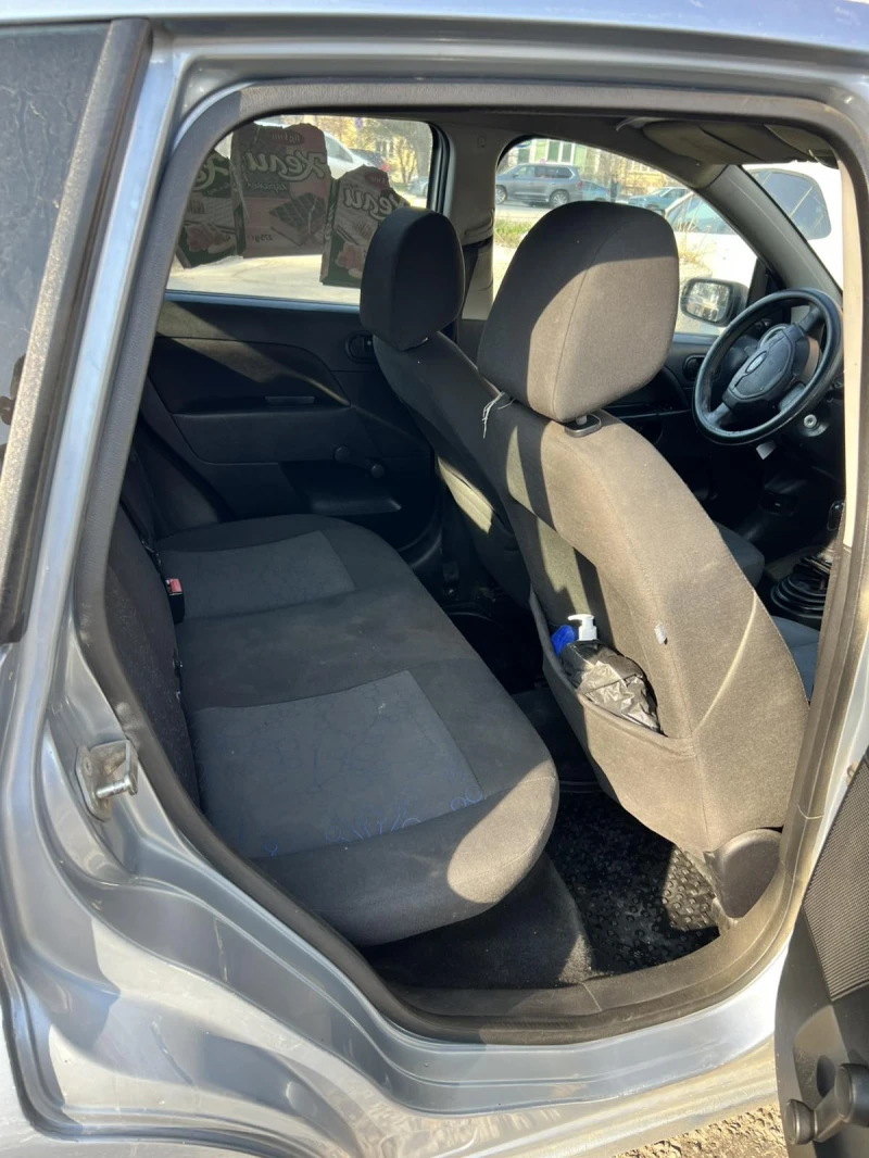 Ford Fiesta, снимка 6 - Автомобили и джипове - 52848593