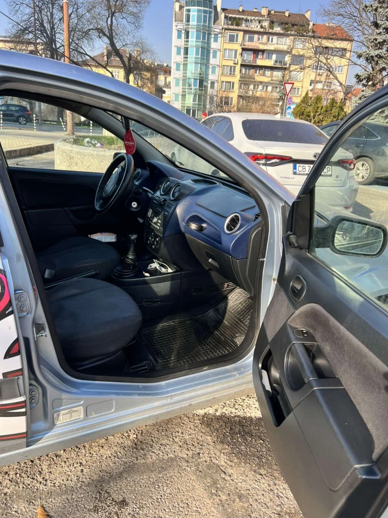 Ford Fiesta, снимка 7 - Автомобили и джипове - 52848593