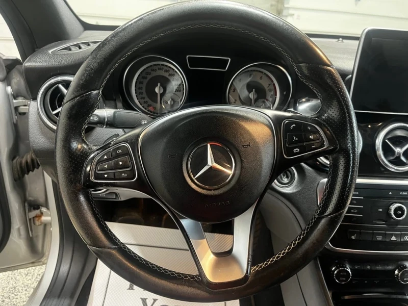 Mercedes-Benz CLA * АВТО КРЕДИТ* ЦЕНА ДО БГ * СЕРВИЗНА ИСТОРИЯ * , снимка 7 - Автомобили и джипове - 52851562