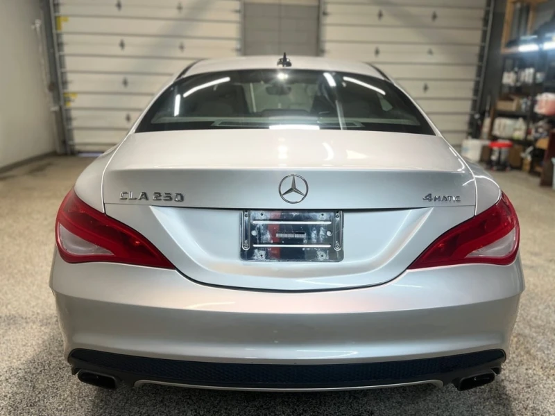 Mercedes-Benz CLA * АВТО КРЕДИТ* ЦЕНА ДО БГ * СЕРВИЗНА ИСТОРИЯ * , снимка 4 - Автомобили и джипове - 52851562