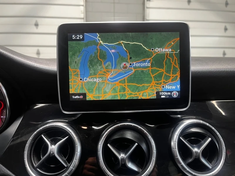 Mercedes-Benz CLA * АВТО КРЕДИТ* ЦЕНА ДО БГ * СЕРВИЗНА ИСТОРИЯ * , снимка 10 - Автомобили и джипове - 52851562