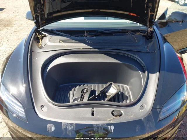 Tesla Model 3 LONG RANGE DUAL MOTOR ALL-WHEEL DRIVE, снимка 16 - Автомобили и джипове - 52749127