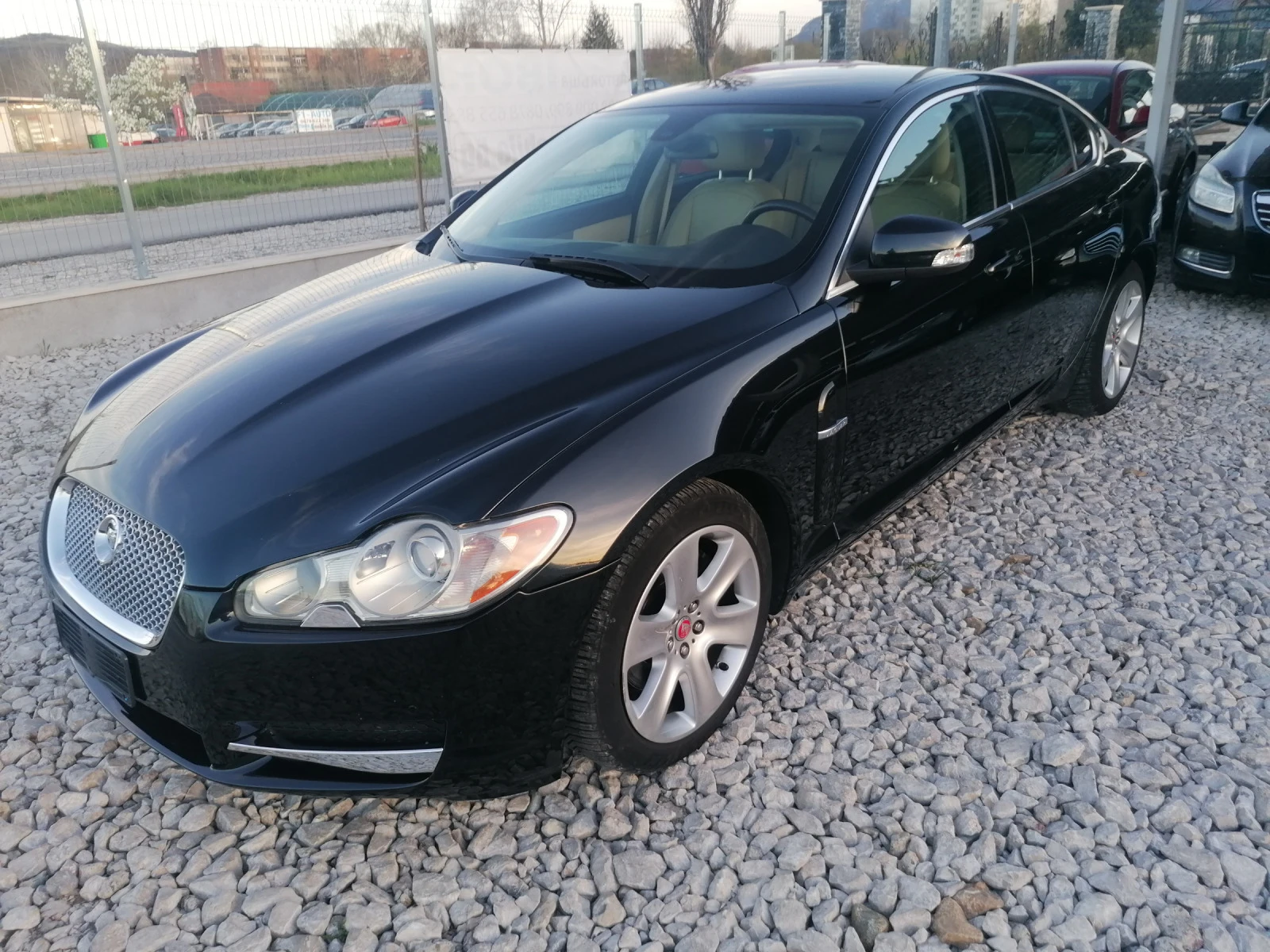 Jaguar Xf  - изображение 2