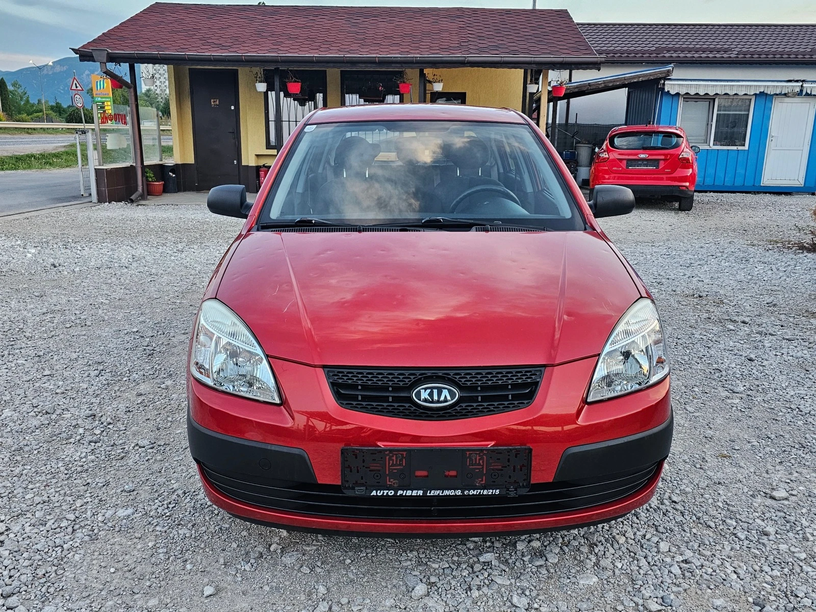 Kia Rio 1.4i КЛИМАТИК РЕАЛНИ КИЛОМЕТРИ - изображение 8