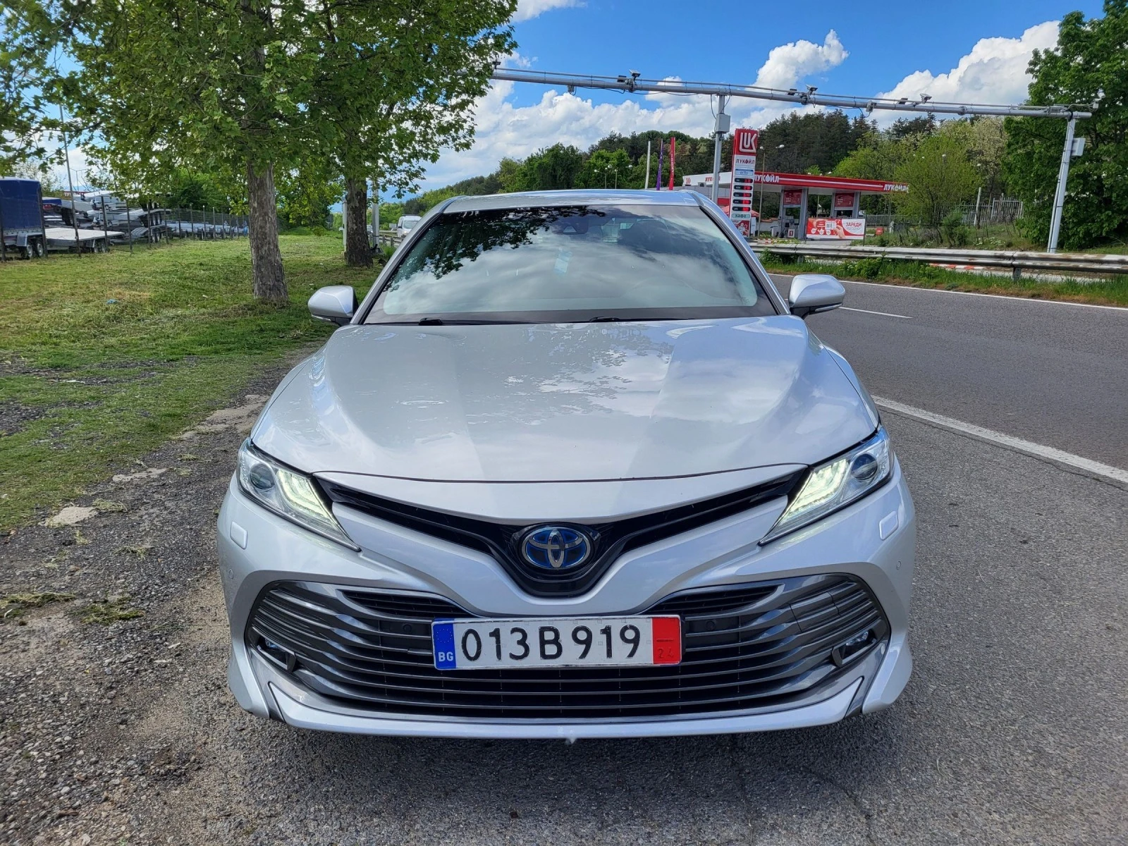 Toyota Camry 2, 5-HYBRID/Eвропейска - изображение 2