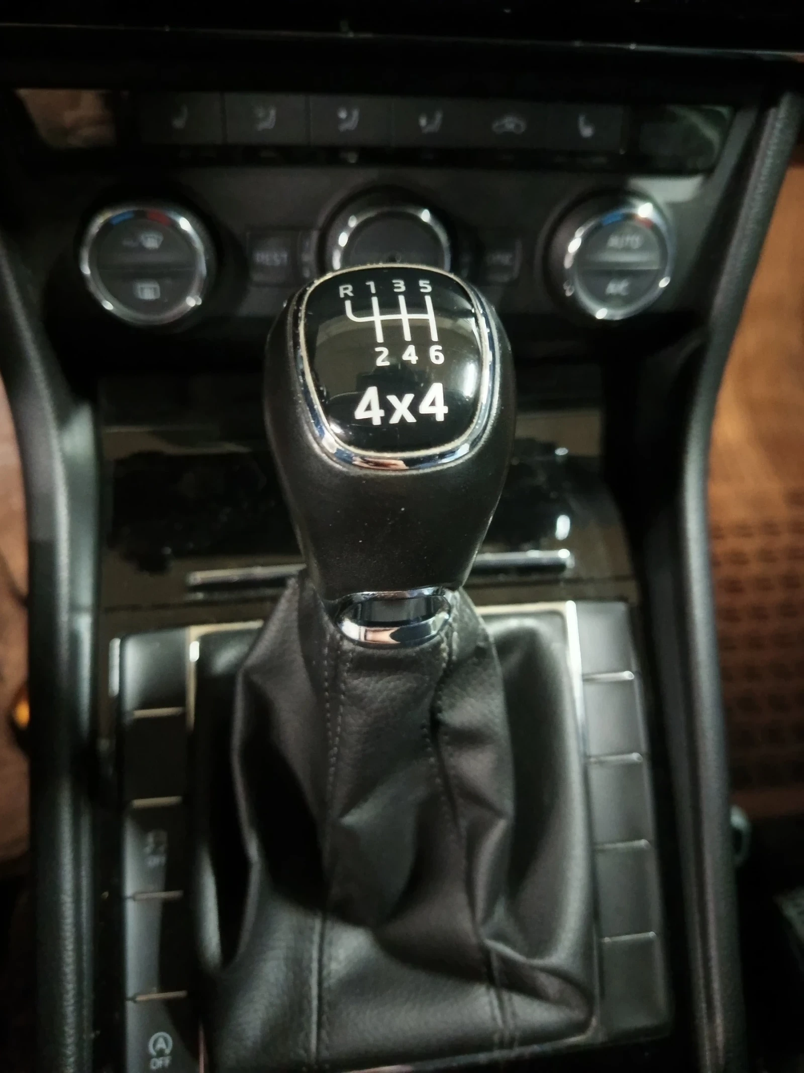 Skoda Superb  - изображение 2