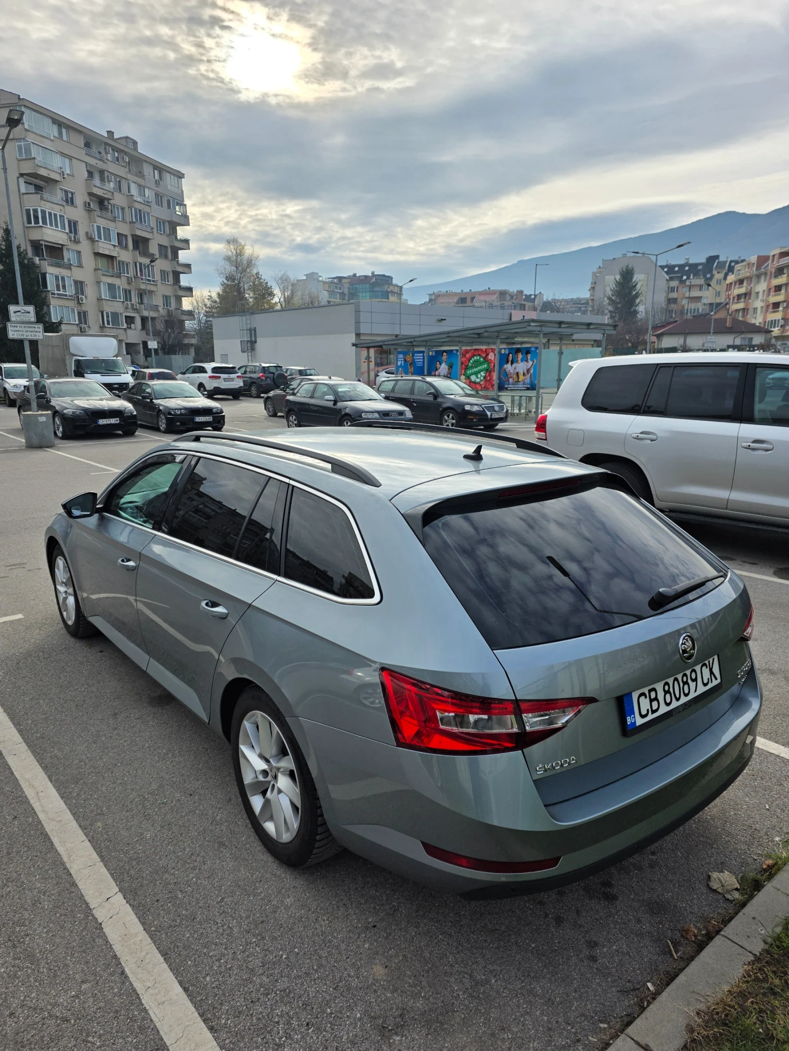 Skoda Superb  - изображение 7