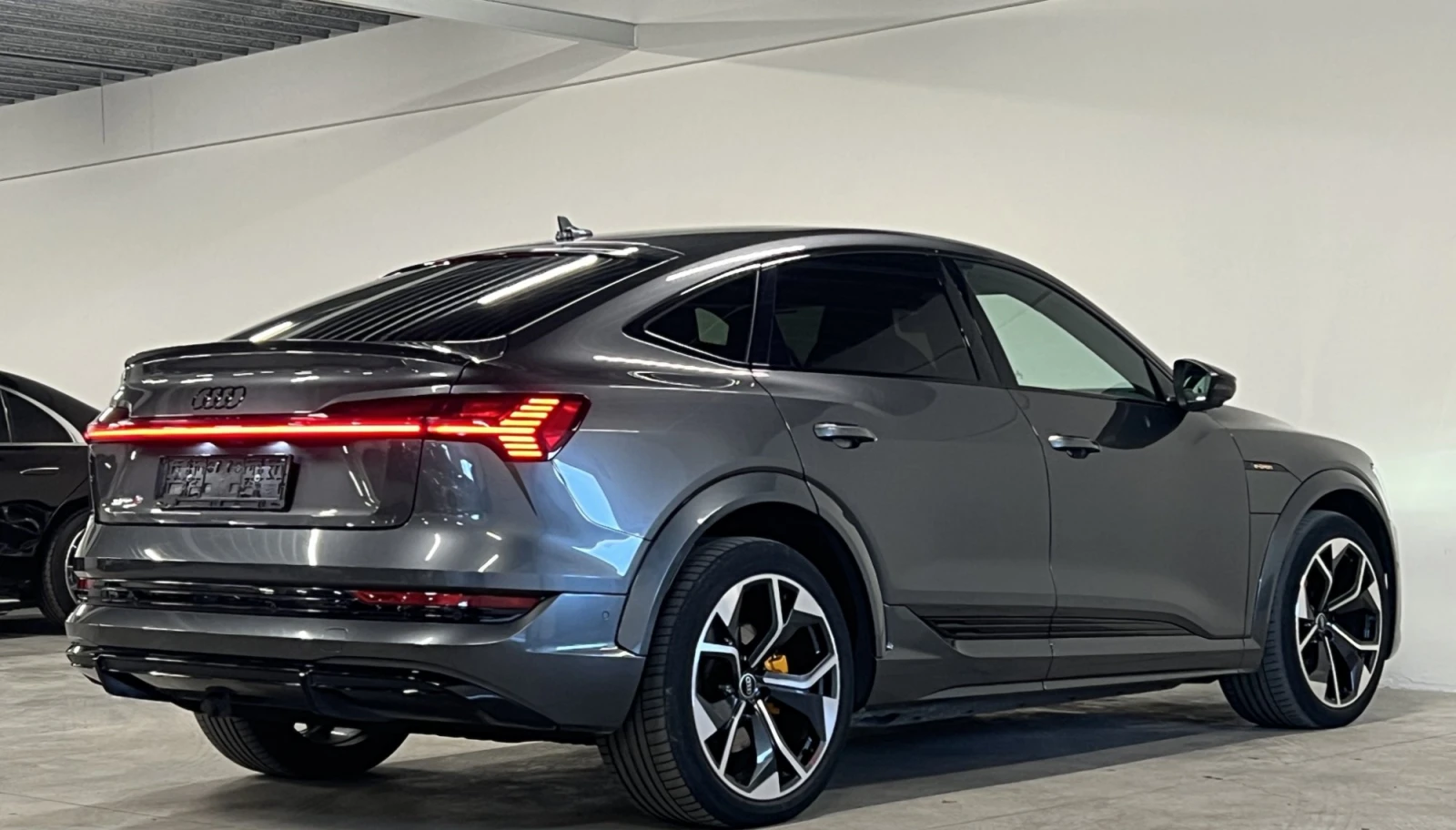 Audi E-Tron 95 kWh S Line 503 hp - изображение 5