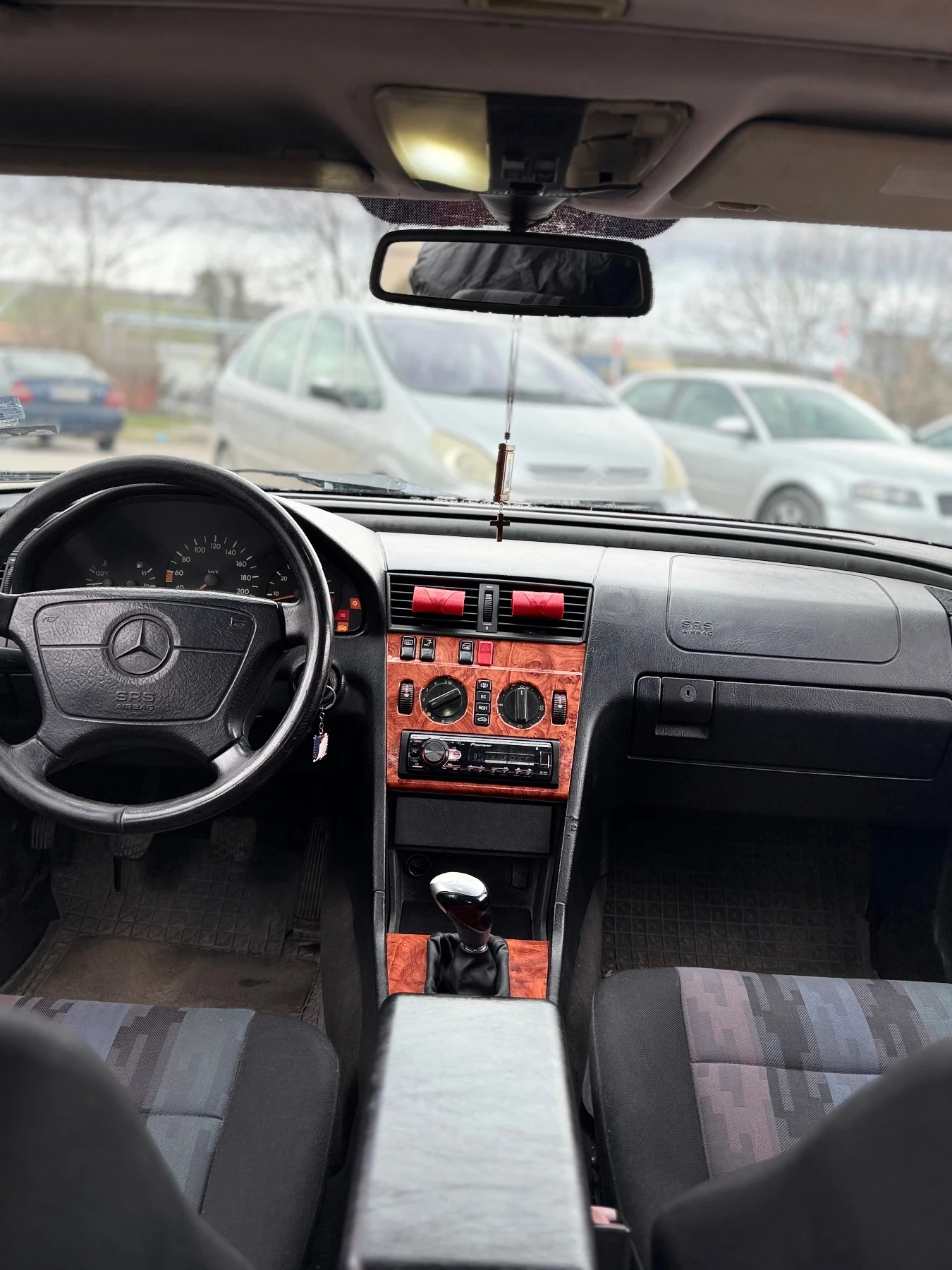 Mercedes-Benz C 200 W202, снимка 9 - Автомобили и джипове - 53891909