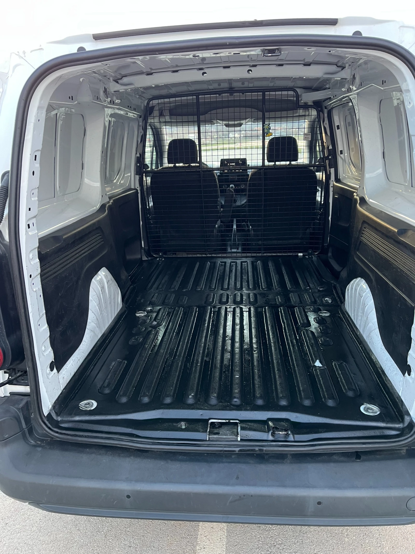 Opel Combo 1.5Maxi, снимка 7 - Автомобили и джипове - 53903454