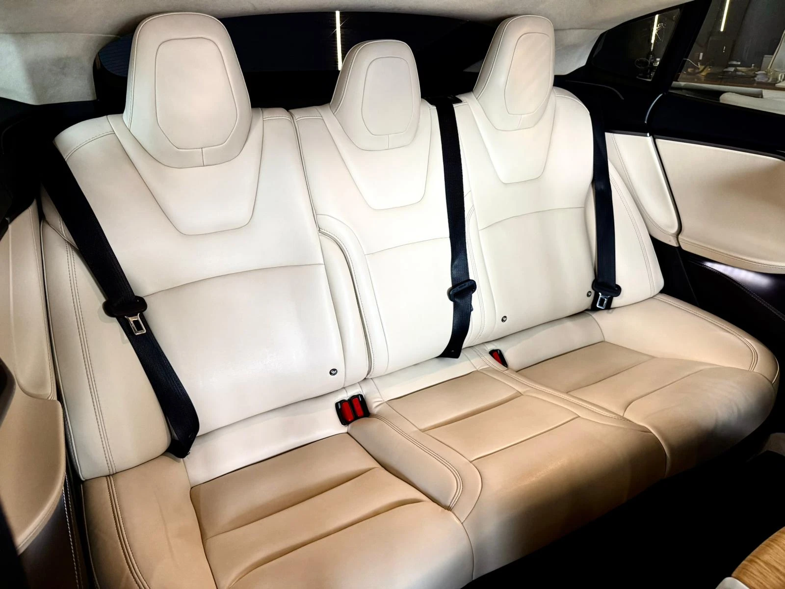 Tesla Model S 75D* AWD* Dual Motor* Лизинг, снимка 15 - Автомобили и джипове - 53964044