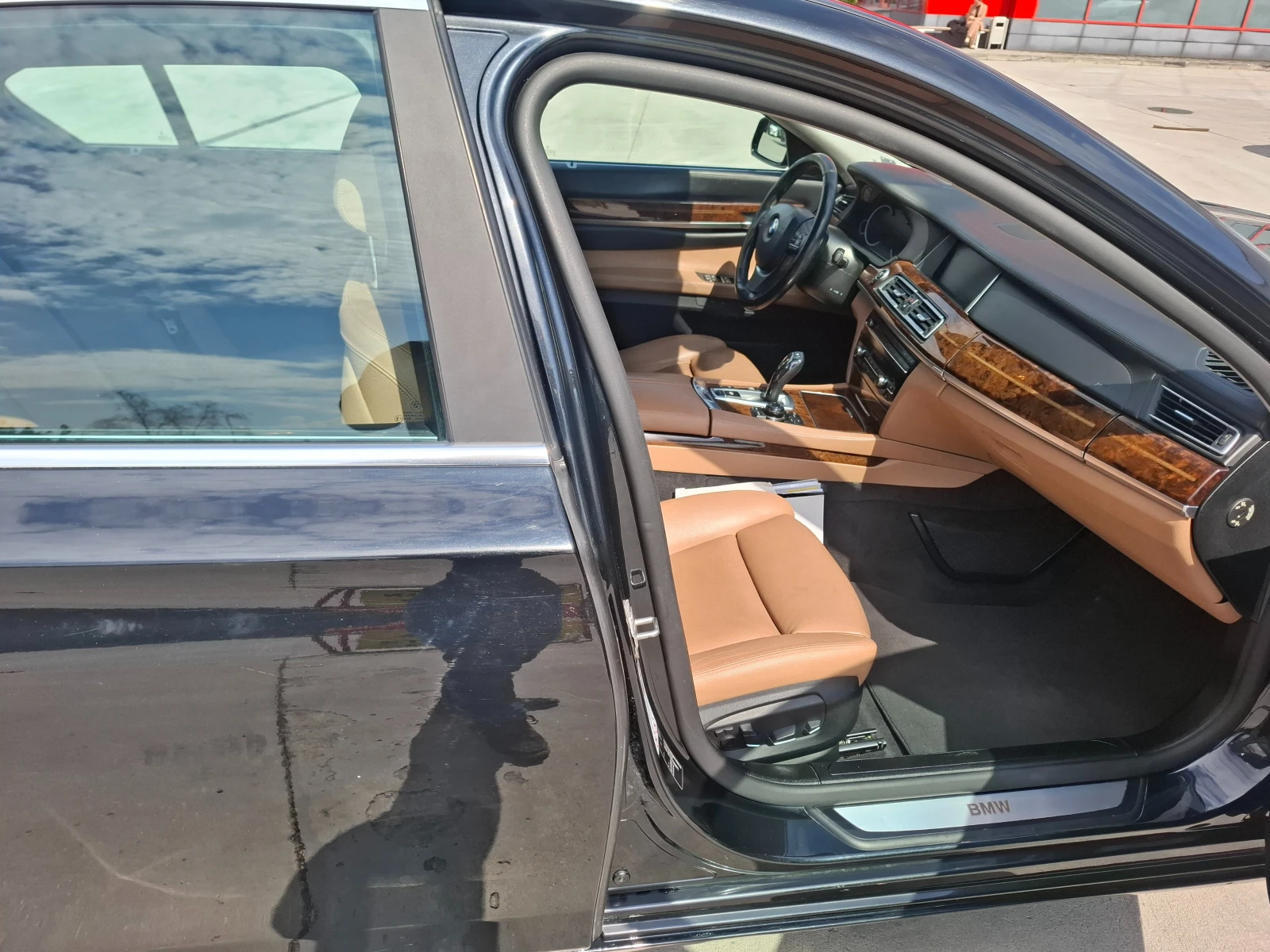 BMW 750 X DRIVE, снимка 7 - Автомобили и джипове - 54040231