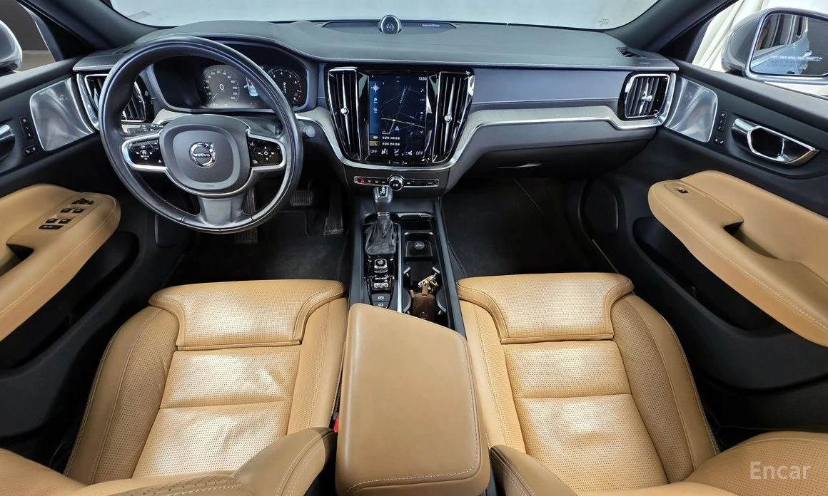 Volvo S60 * T5* INSCRIPTION* КОЖА* ПОДГРЕВ* FULL* КРАЙНА ЦЕН, снимка 6 - Автомобили и джипове - 54083722