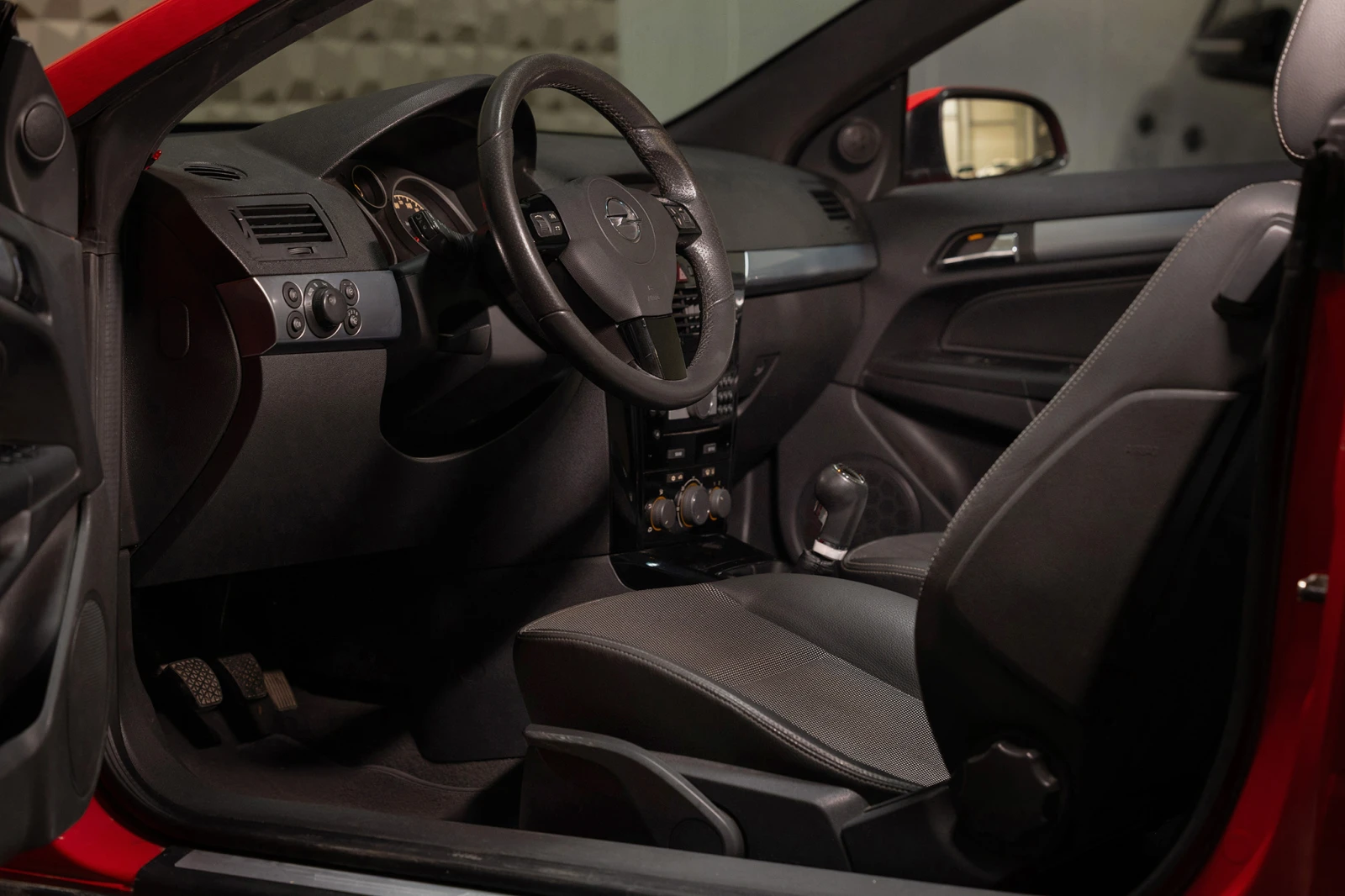 Opel Astra 1.8 бензин * Кабриолет * Ръчни скорости * , снимка 9 - Автомобили и джипове - 54587819