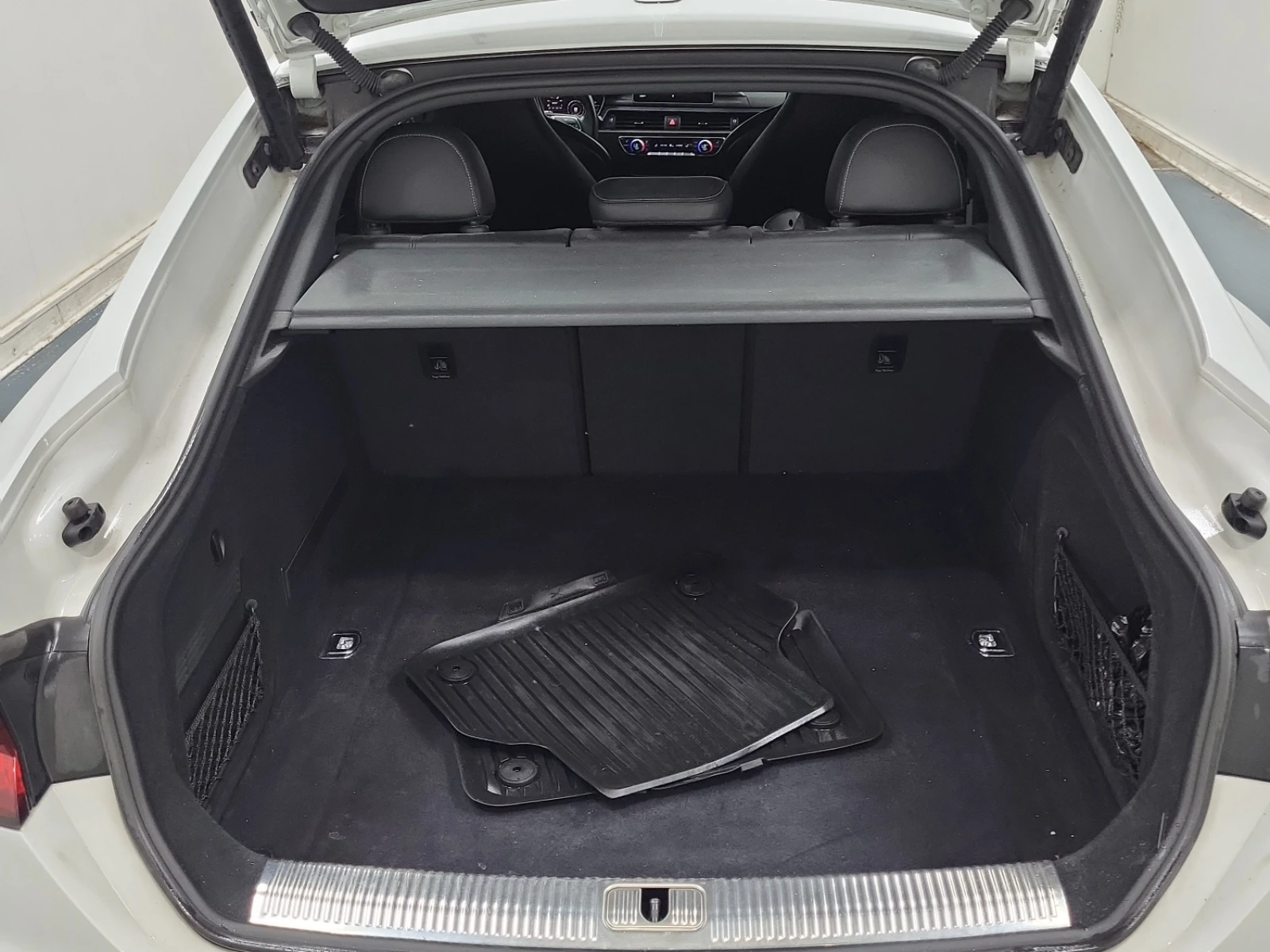 Audi S5 Technik * Blind Spot *  CARFAX * АВТО КРЕДИТ * , снимка 8 - Автомобили и джипове - 54825878