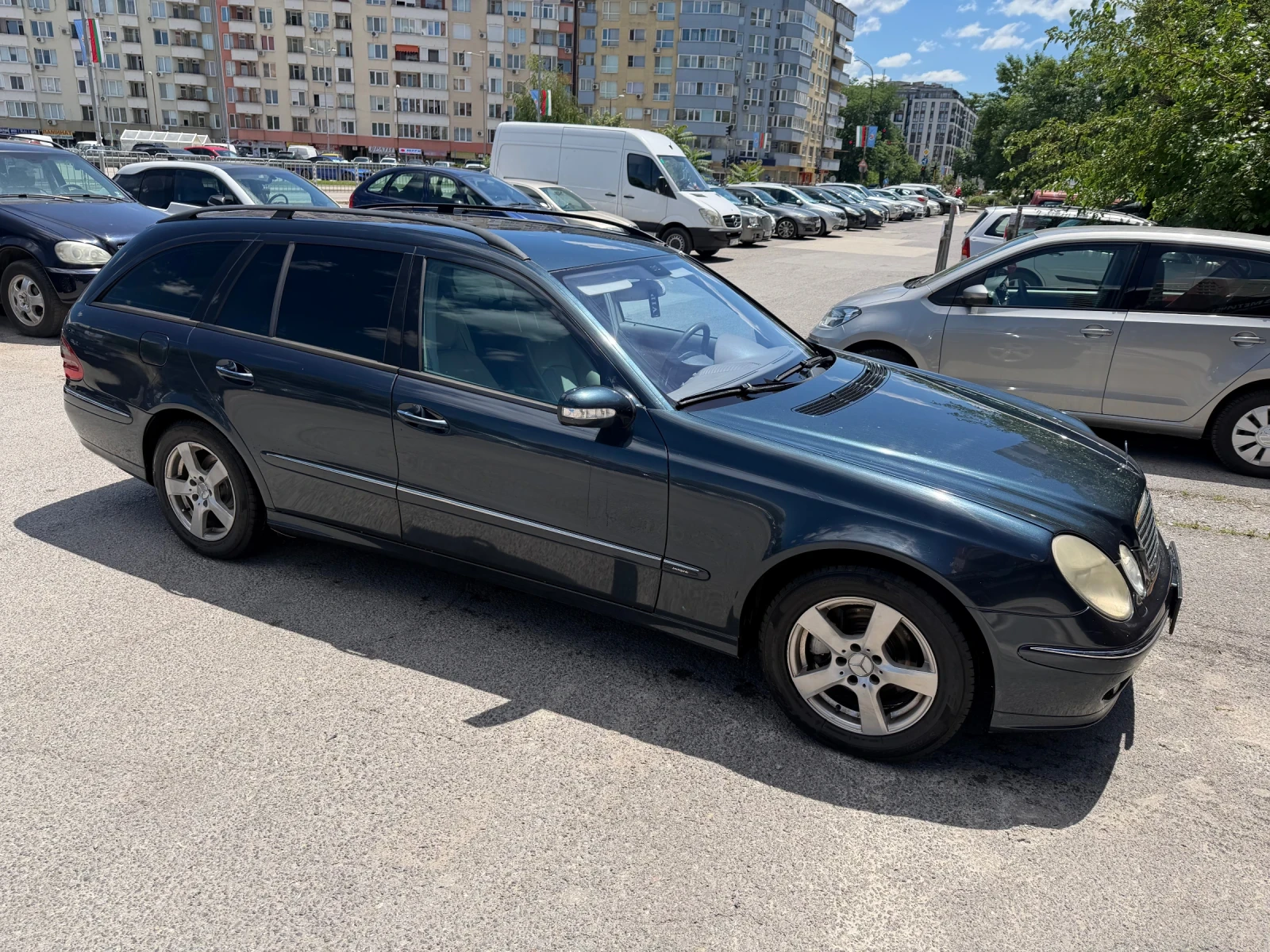 Mercedes-Benz E 270, снимка 6 - Автомобили и джипове - 54900775
