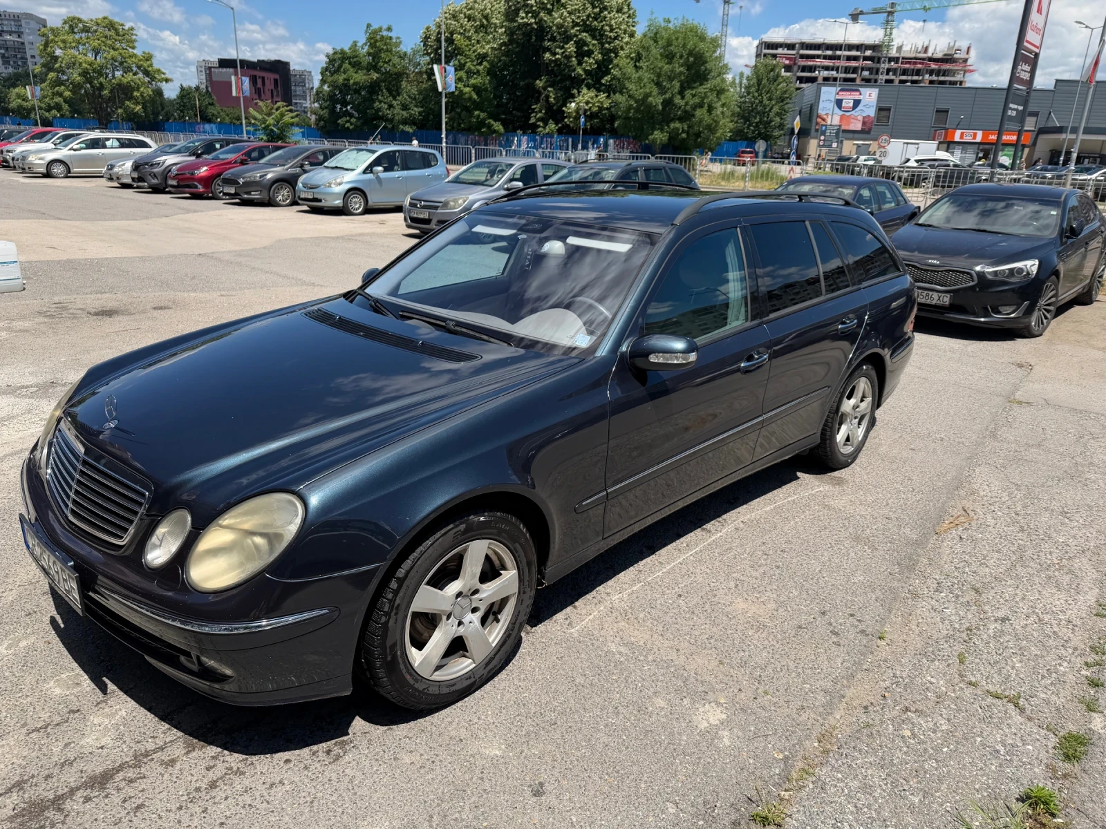 Mercedes-Benz E 270, снимка 3 - Автомобили и джипове - 54900775