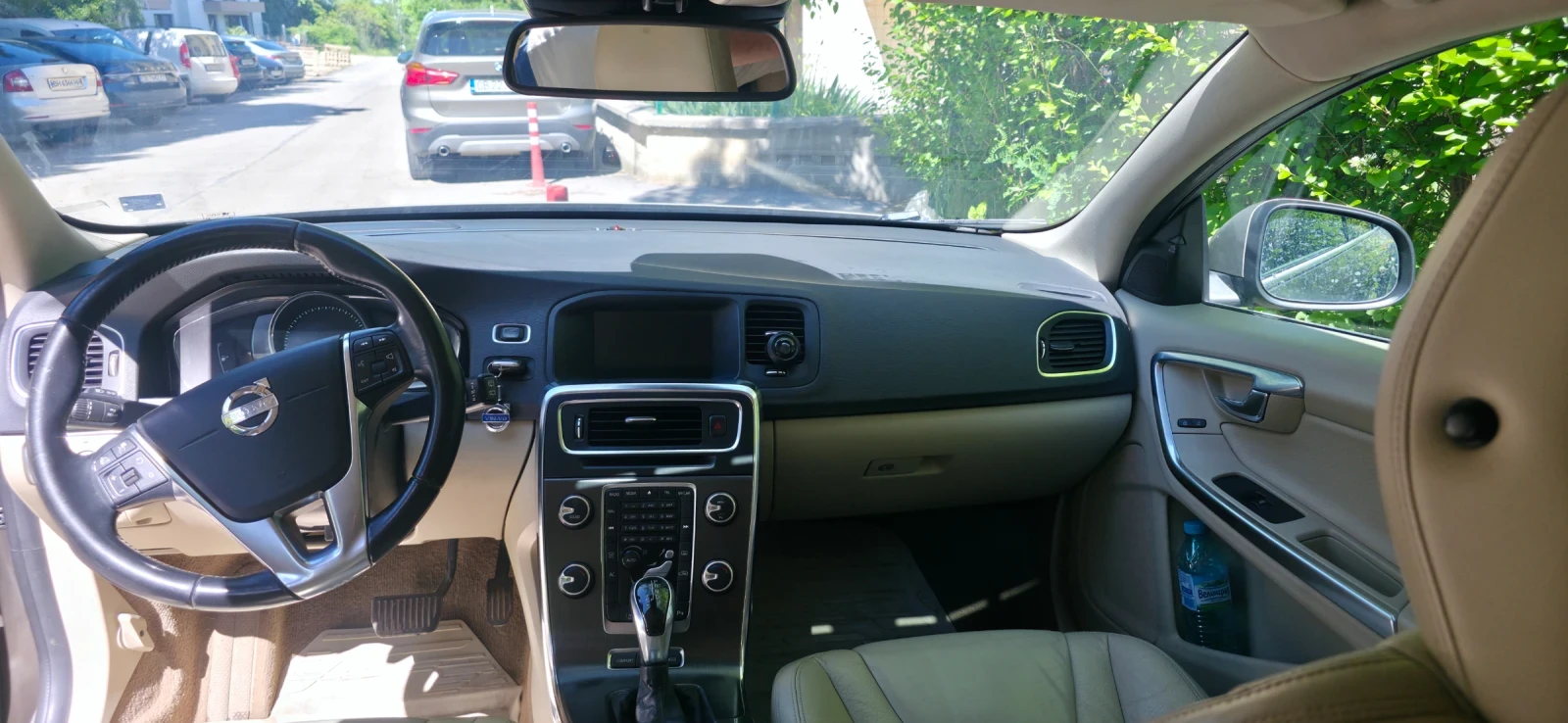 Volvo V60, снимка 2 - Автомобили и джипове - 54905049