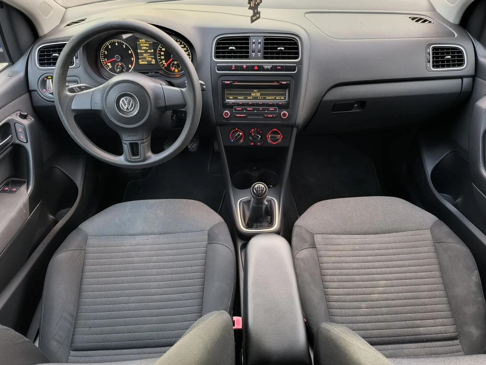 VW Polo 1.6 LPG, Фабрична ГАЗ, снимка 9 - Автомобили и джипове - 55274792