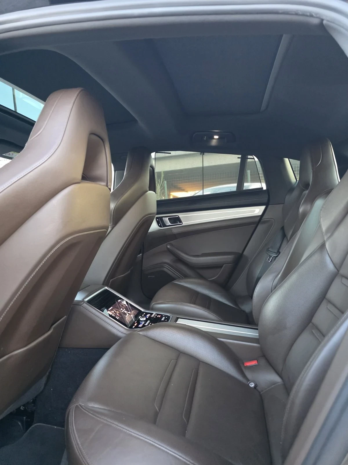 Porsche Panamera, снимка 11 - Автомобили и джипове - 55426284