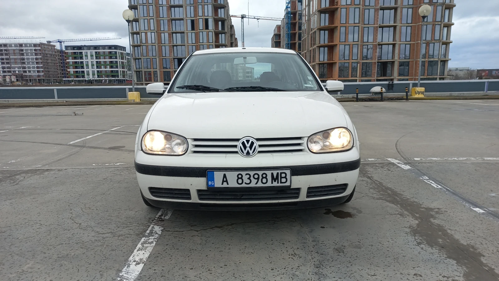VW Golf 1.9 90 кс АВТОМАТИК, снимка 2 - Автомобили и джипове - 55828908