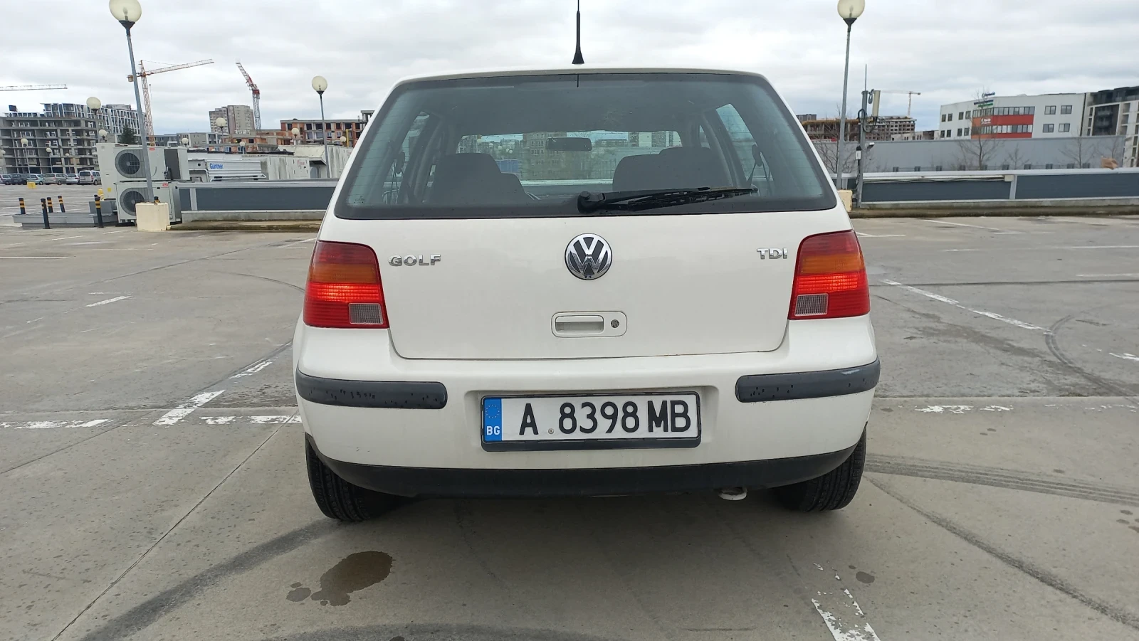 VW Golf 1.9 90 кс АВТОМАТИК, снимка 6 - Автомобили и джипове - 55828908