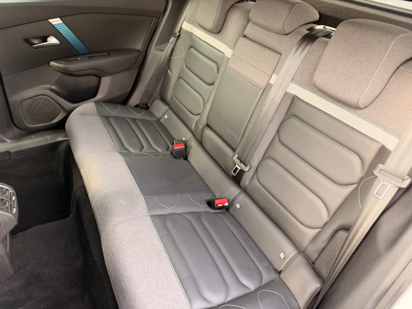 Citroen C4 E-C4/50KW/HEAD UP/ПОДГРЕВ, снимка 12 - Автомобили и джипове - 56709455