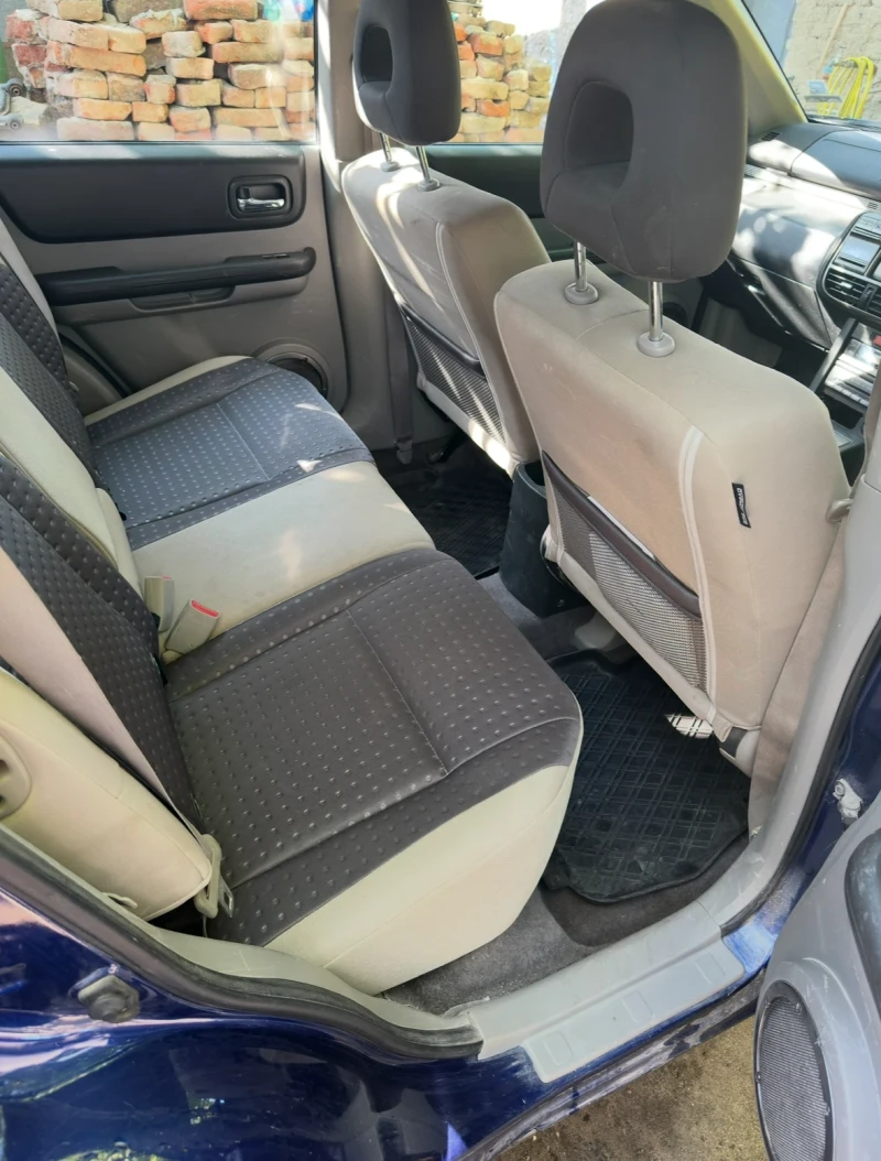 Nissan X-trail 2.0, снимка 11 - Автомобили и джипове - 52113897